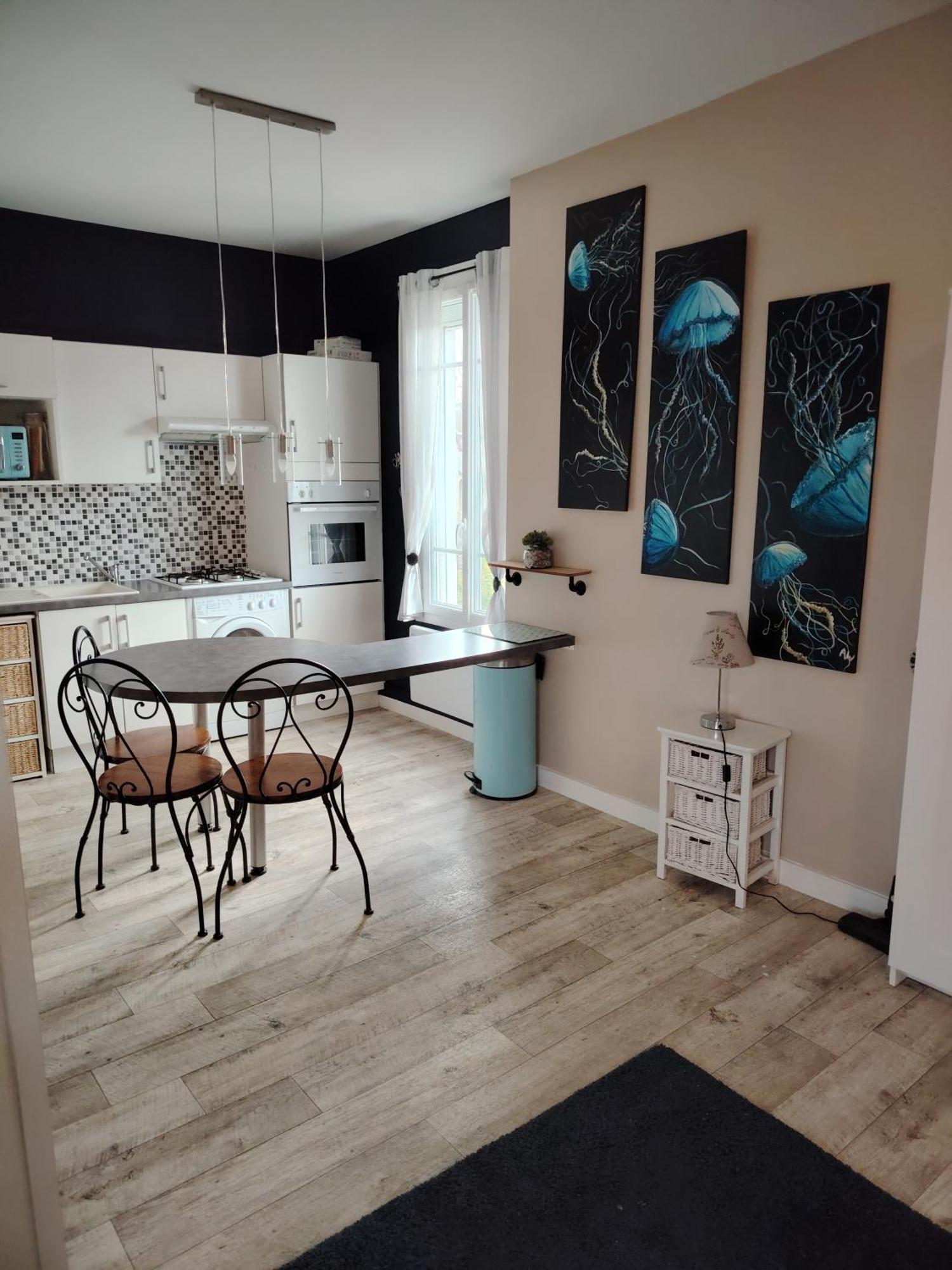 Joli Appartement Sur La Cote Saint-Jean-le-Thomas Kültér fotó